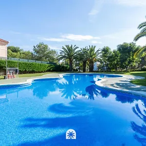 https://just-oliver-holidays-bellavista-salou.catalonia-hotels.com