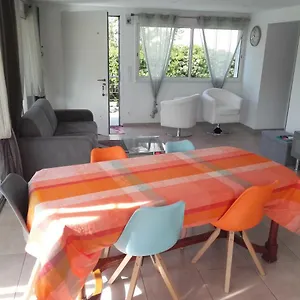 https://16-rue-alphonse-daudet.fr-provencehotel.com